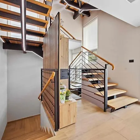 Palma - Seaside Luxury For 6 Person!