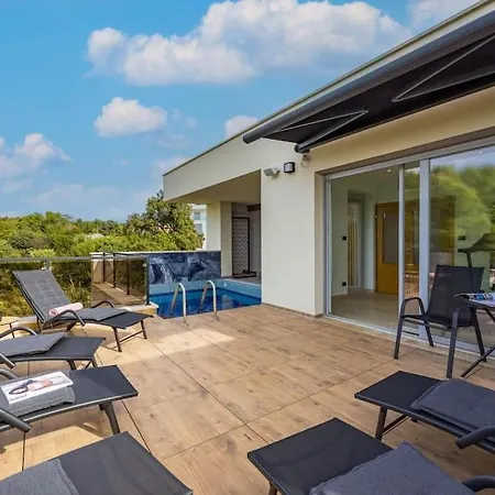 Palma - Seaside Luxury For 6 Person! Villa