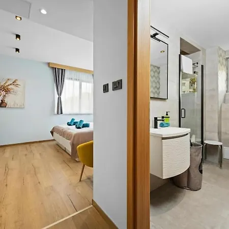 Palma - Seaside Luxury For 6 Person!