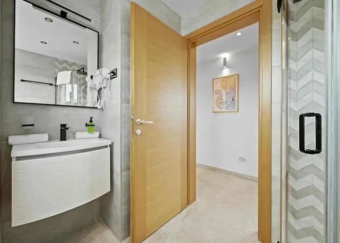 Palma - Seaside Luxury For 6 Person! *