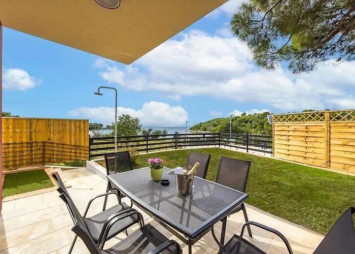 Palma - Seaside Luxury For 6 Person! Пула