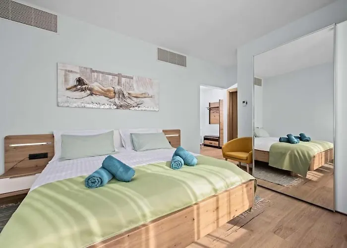 Villa Palma - Seaside Luxury For 6 Person! *