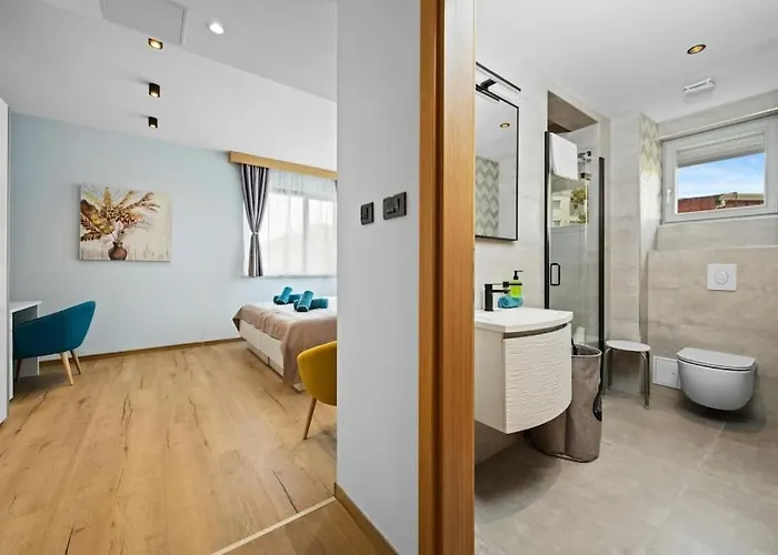 Palma - Seaside Luxury For 6 Person!