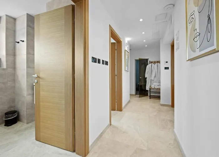 Palma - Seaside Luxury For 6 Person!